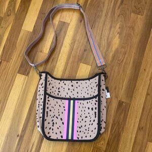 NWT BC Handbags Women’s Cheetah Print Crossbody Bag OS